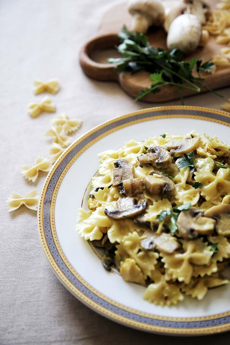 The Best Creamy Mushroom Pasta Recipe with White Sauce