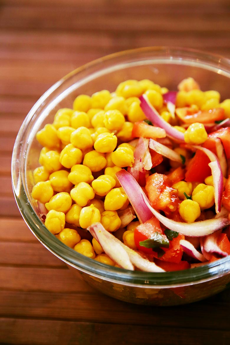 The Best Chickpea Salad Recipe with Lemon Juice