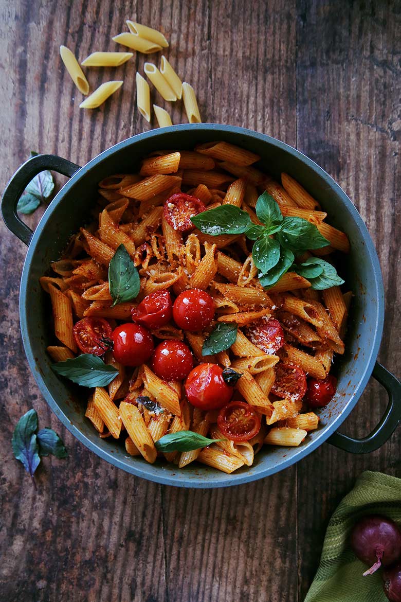 Tomato Pasta Recipe with Penne Rigate, Onion and Garlic