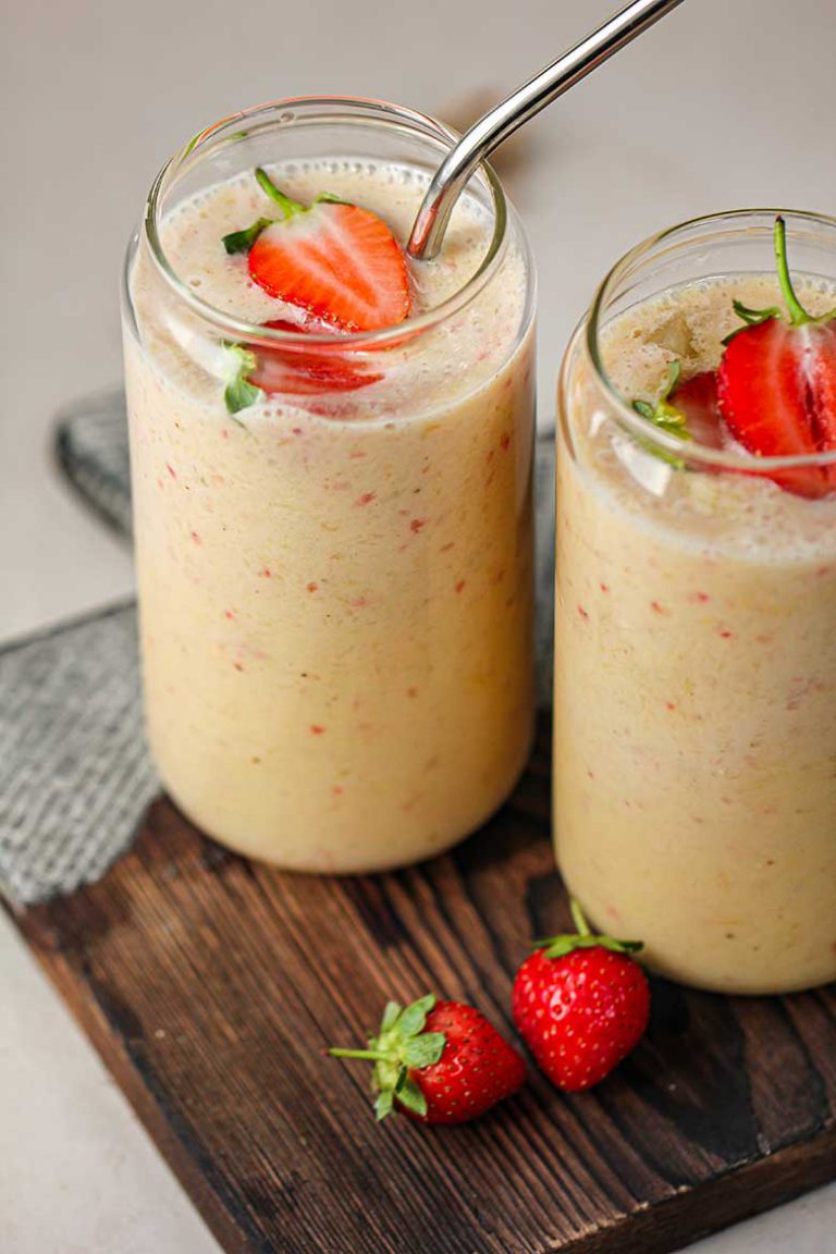 Mango Strawberry Banana Smoothie Recipe