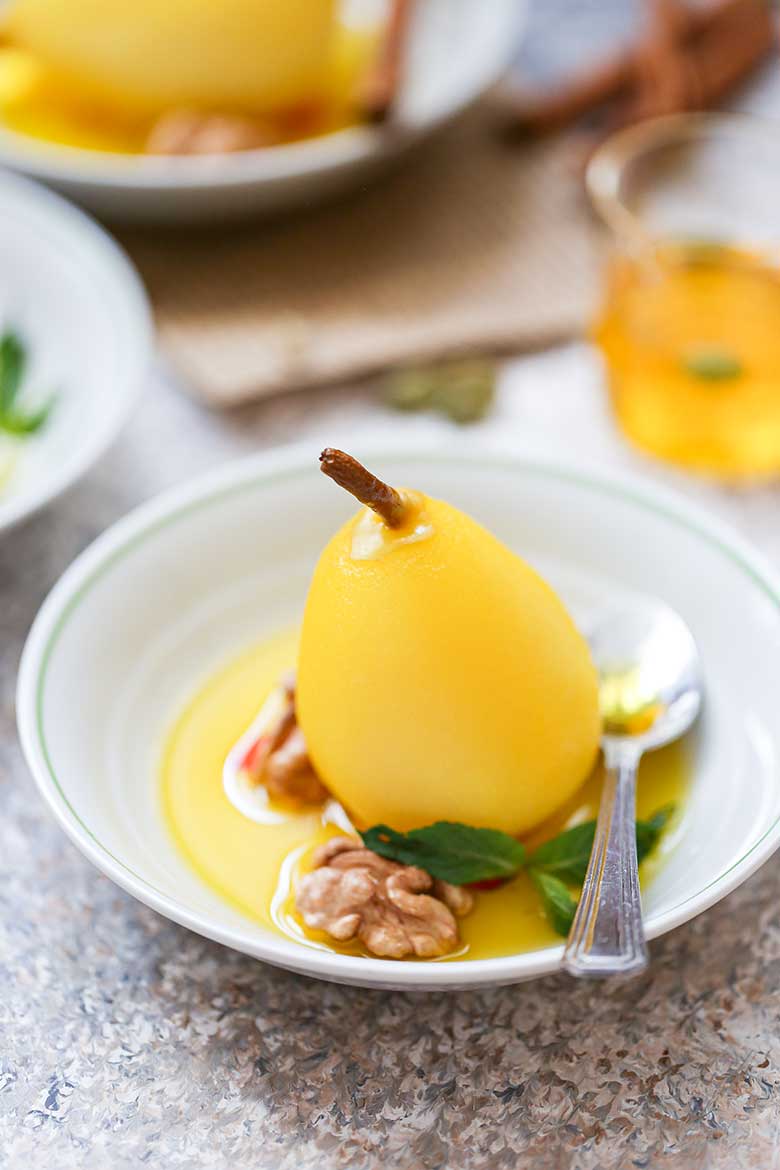 Saffron Poached Pears Recipe