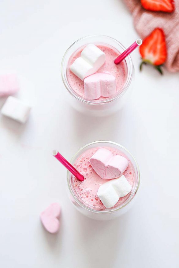 Strawberry Marshmallow Milkshake Recipe