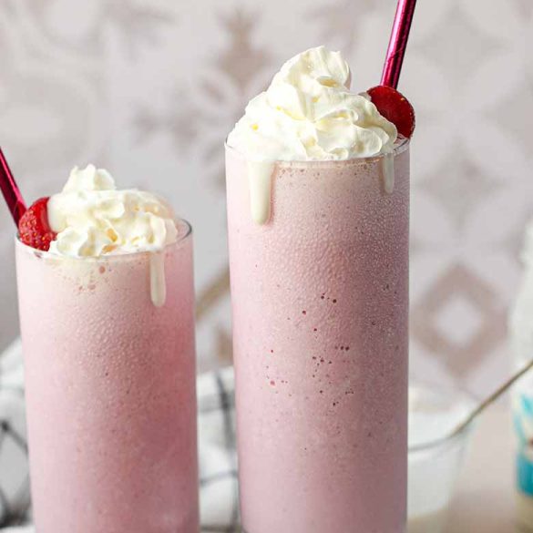 Strawberry Marshmallow Milkshake Recipe