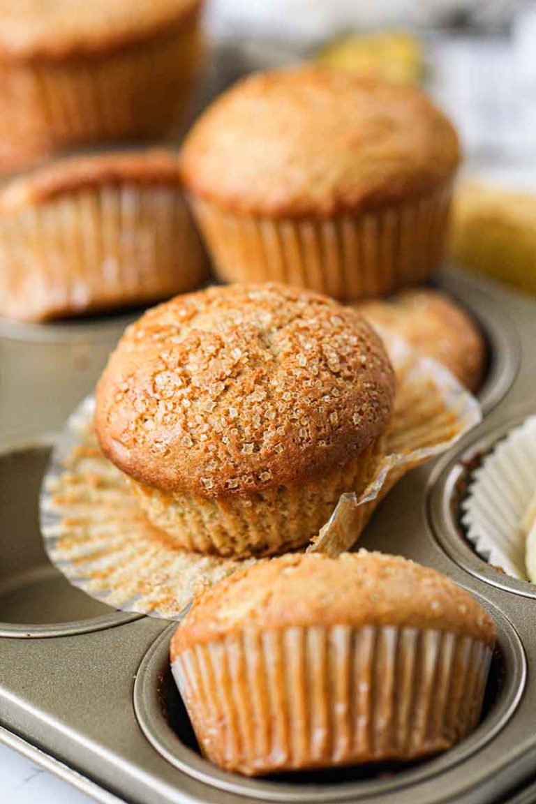 Banana Muffins With Oil and Brown Sugar