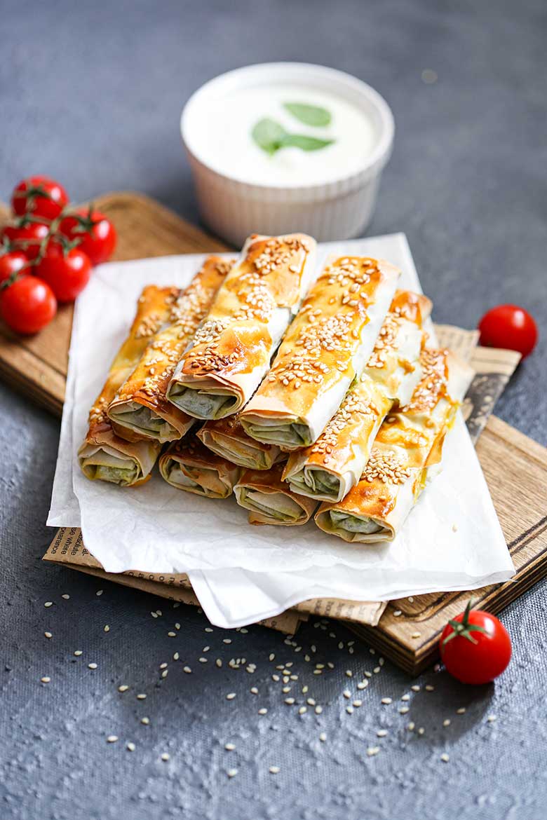 Spinach and Feta Rolls Recipe (Turkish Borek)