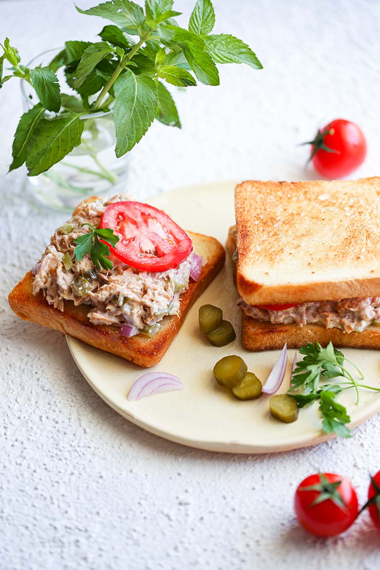 Easy Tuna Salad Sandwich Recipe