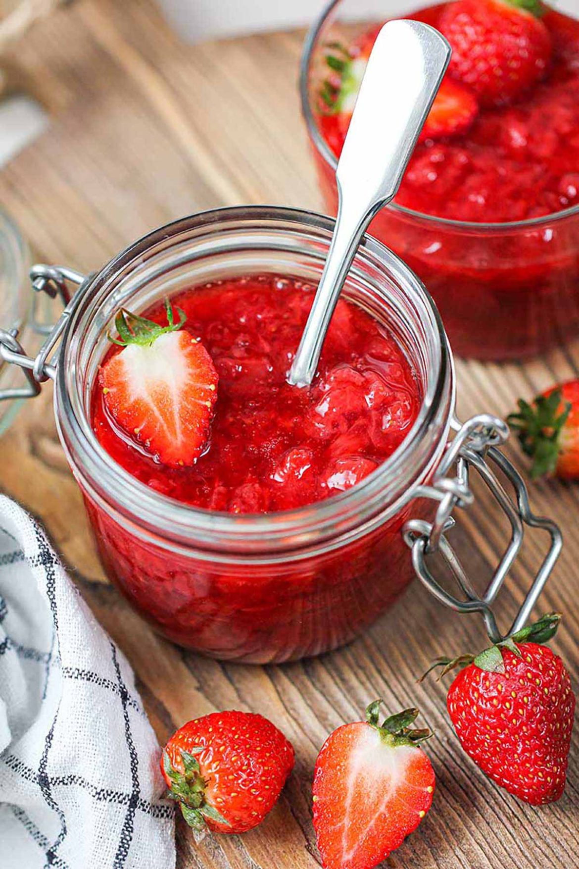 Homemade Strawberry Sauce Recipe