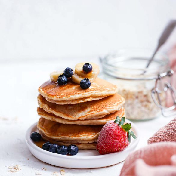 Easy Oatmeal Pancakes Recipe