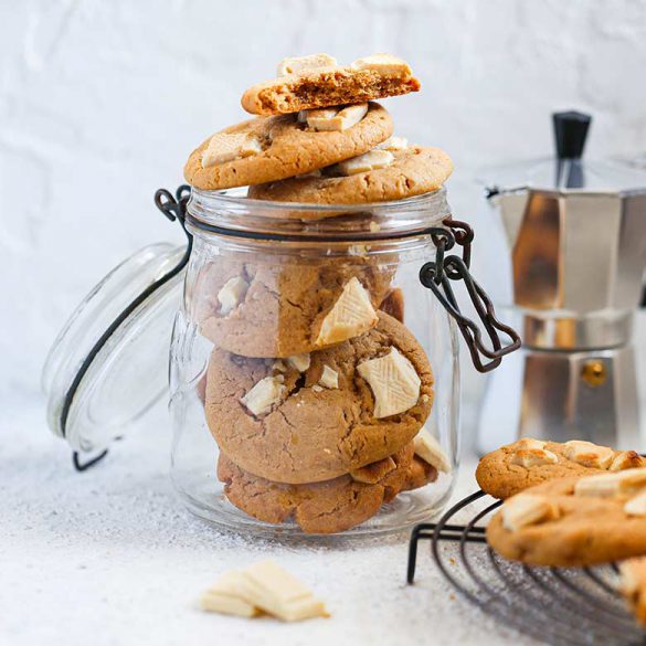 Homemade Biscoff Cookies Recipe With White Chocolate