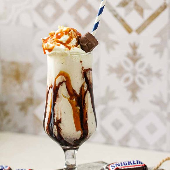 Snickers Milkshake Recipe
