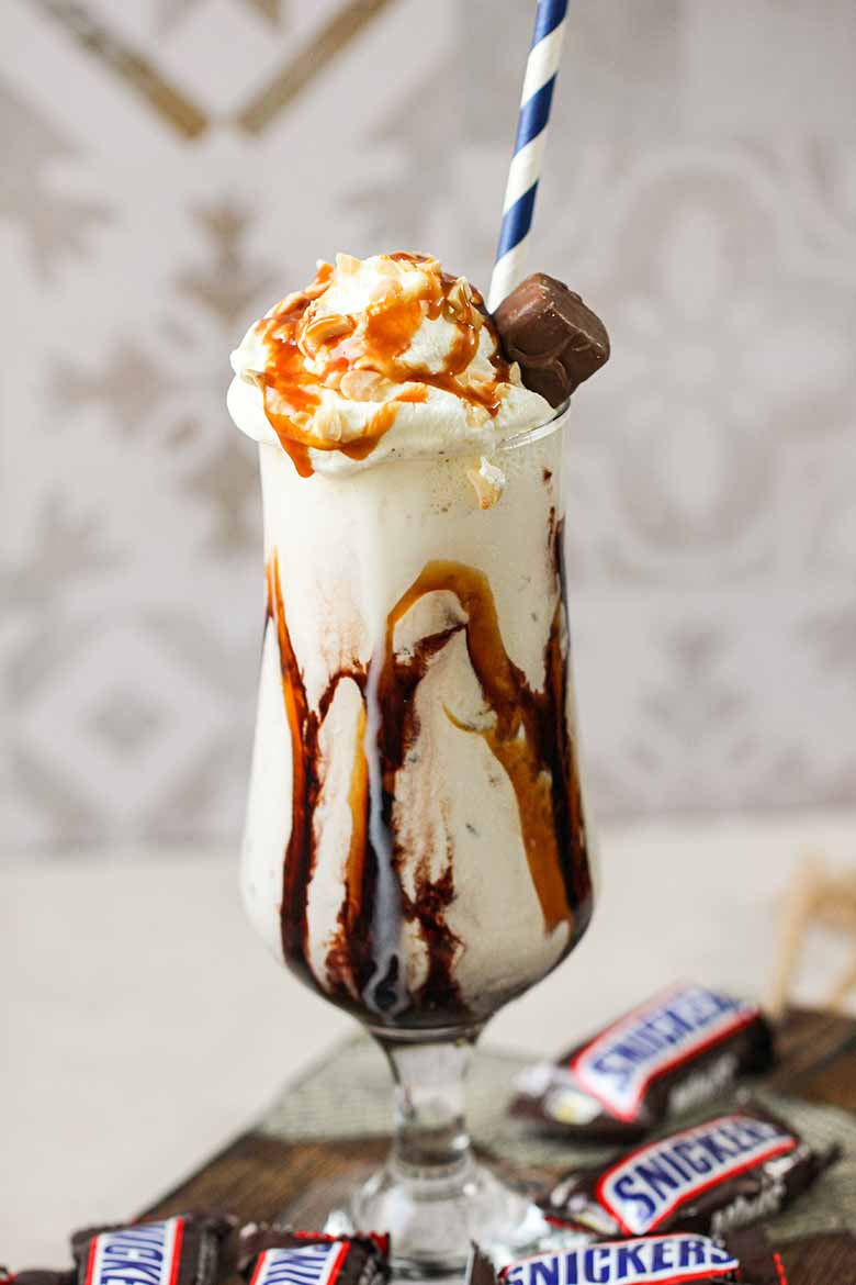 Snickers Milkshake Recipe 4