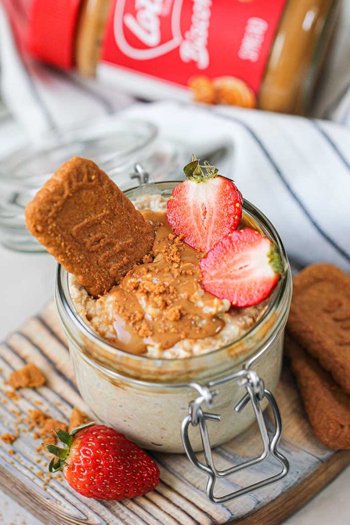 Lotus Biscoff Overnight Oats Recipe