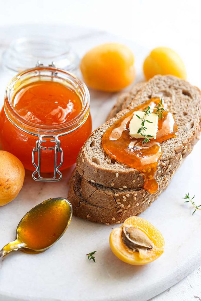 Apricot Jam Recipe (Without Pectin)
