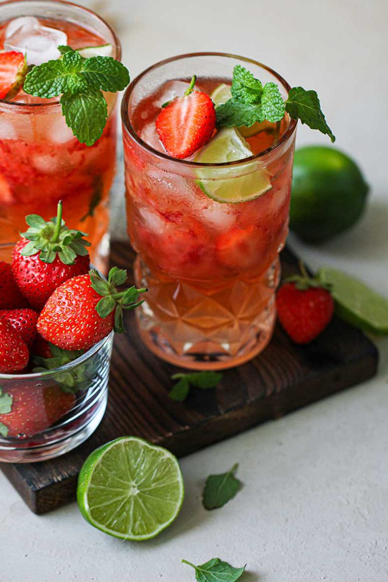 Strawberry Mocktail With Sprite Recipe