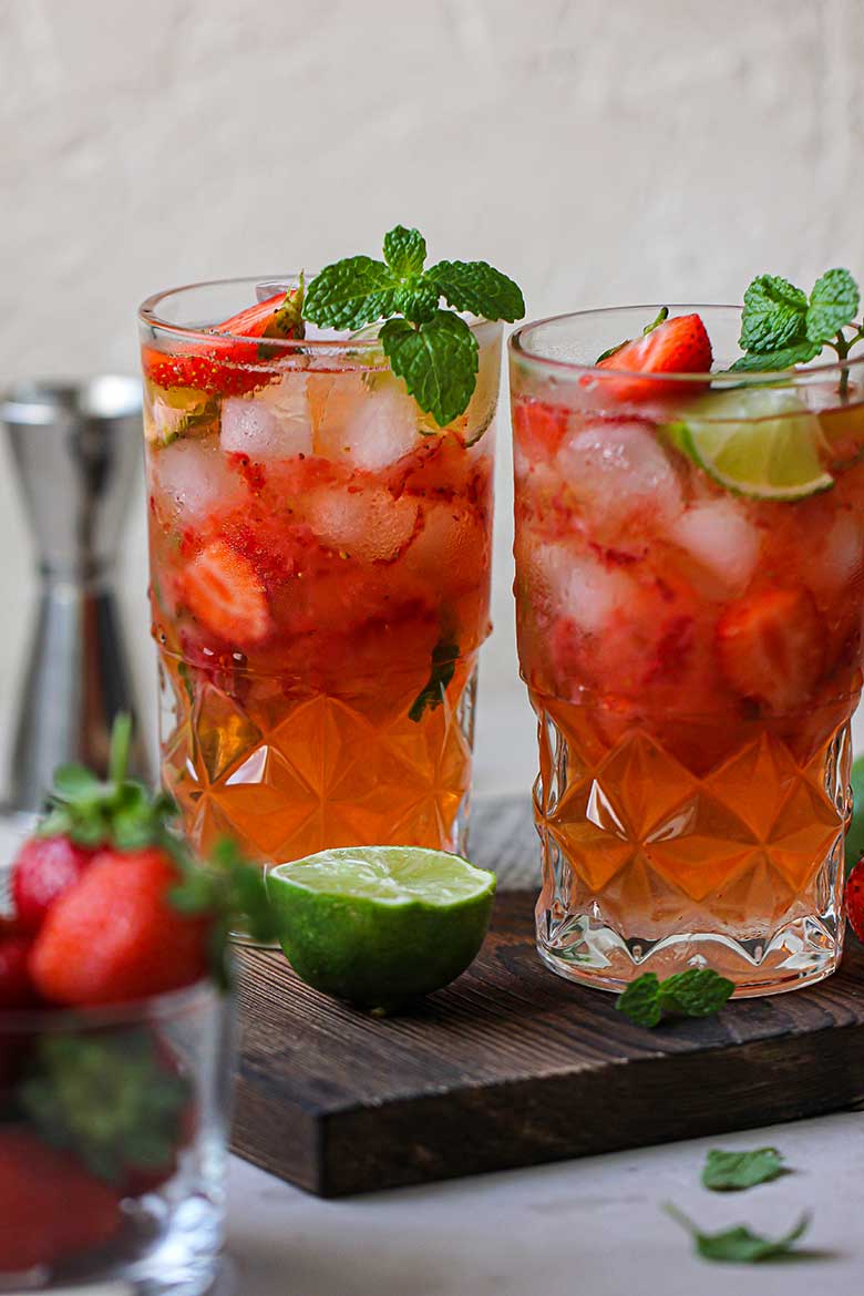 Strawberry Mocktail With Sprite