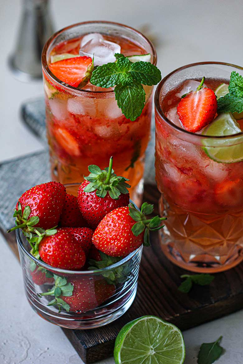 Strawberry Mocktail With Sprite