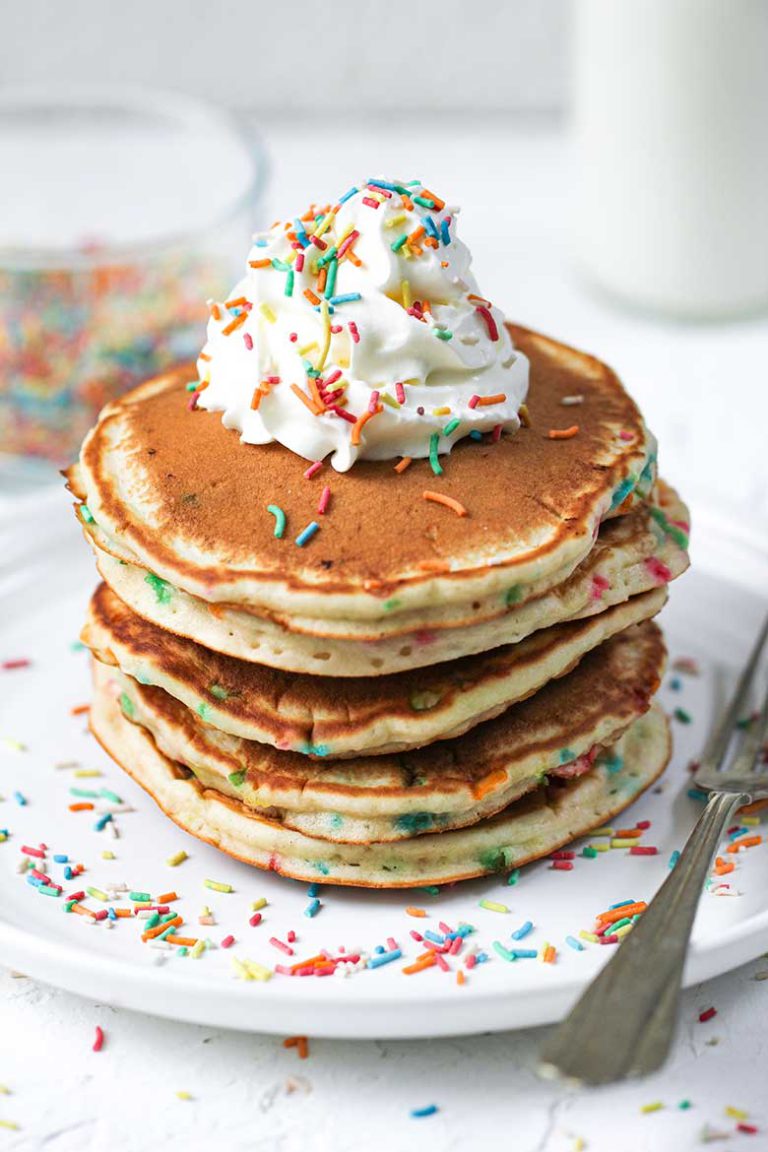 Birthday Cake Pancakes Recipe (Funfetti Pancakes From Scratch)