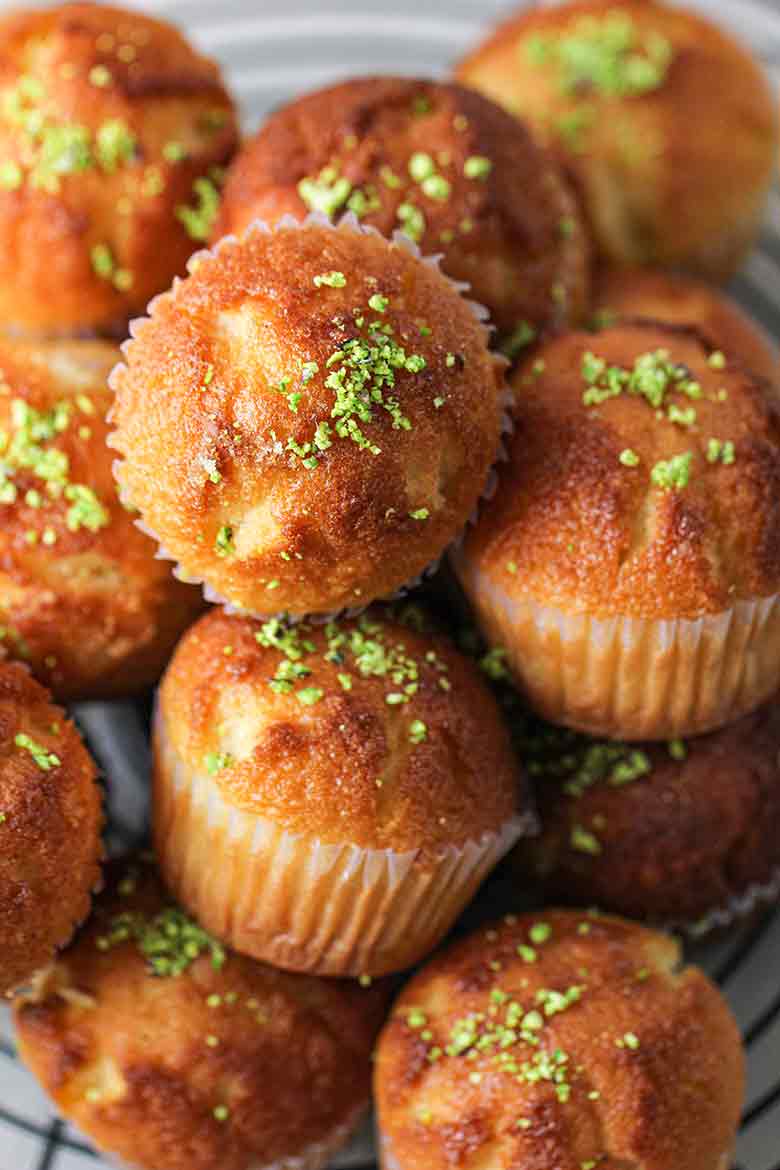 Cake Yazdi Recipe (Persian Cardamom Muffins)